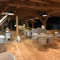 16 Lakes Restoran