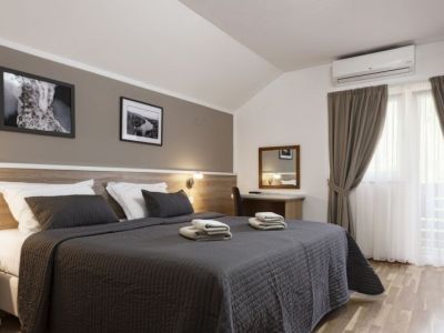 FAMILY WEEK IN LIKA DESTINATION