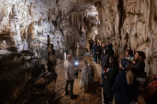 Lika postala konkurencija zadarskom turizmu! Cerovačke pećine su hit, šume, Plitvice i mlinice, odvlače turiste s obale