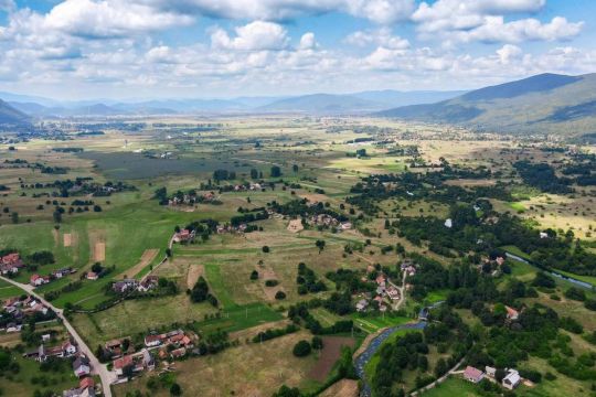 Gacka dolina kao idealan izlet u prirodu –  što posjetiti i gdje jesti