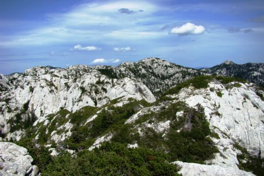 Najzaštićeniji kutak prirode u Hrvatskoj carstvo je nemilosrdnog krša, neprohodnih provalija i dubokih jama koje i dalje intrigira istraživače
