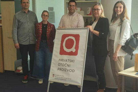 The meeting of representatives of the regional quality labels Croatian Island Product and Lika Quality was held.