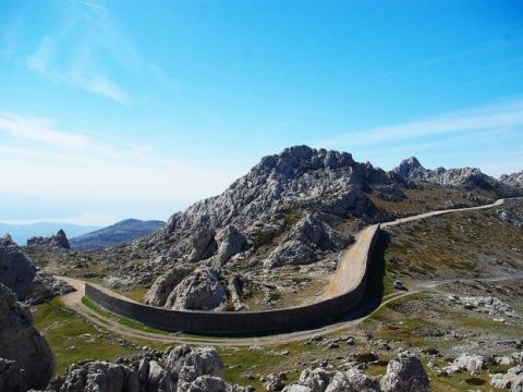 Lika destination - Otkrijte čari Majstorske ceste: od povijesne prometnice do turističkog bisera