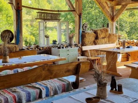 Lika destination - Više od odmora: Mjesto na kojem ćete doživjeti pravi Velebit kroz njegove mirise, okuse i - ljude