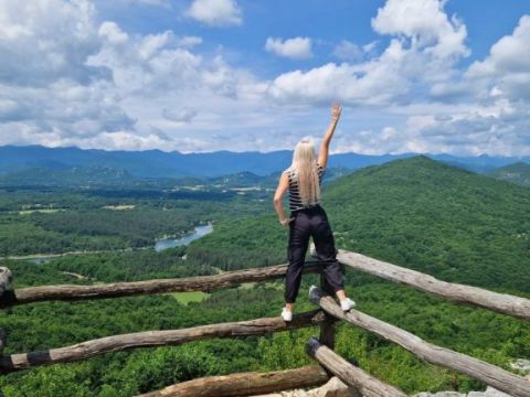 Lika destination - Odmori se od vrućina, naspavaj se u svježini i pokrij se poplunom – vrijeme je za Liku