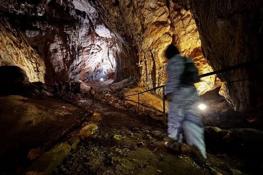 Svjetlucava špilja u Lici: Nestvarno lijep podzemni svijet koji fascinira - i liječi