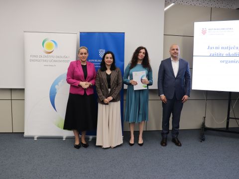 Lika destination - Klaster Lika Destination potpisao je ugovor o sufinanciranju projekta „Lokalni proizvodi u funkciji bioraznolikosti“